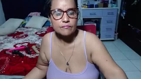 Snapshot of pervert_mommy_x chatting on 05-19-26, 10:32 SAMY online show from 05-19-26, 10:32
