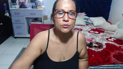 Snapshot of pervert_mommy_x chatting on 05-20-26, 04:02 SAMY online show from 05-20-26, 04:02