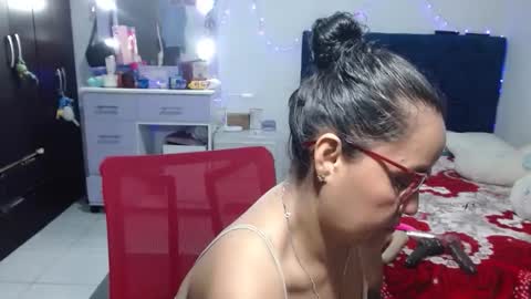 Snapshot of pervert_mommy_x chatting on 05-21-26, 10:11 SAMY online show from 05-21-26, 10:11