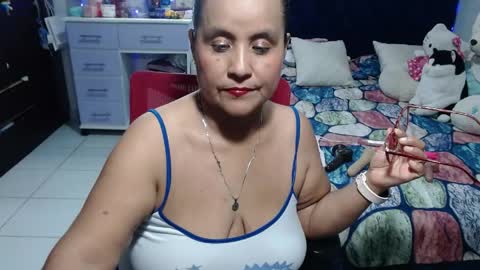 Snapshot of pervert_mommy_x chatting on 06-02-26, 09:22 SAMY online show from 06-02-26, 09:22