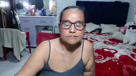 Snapshot of pervert_mommy_x chatting on 06-09-26, 11:16 SAMY online show from 06-09-26, 11:16