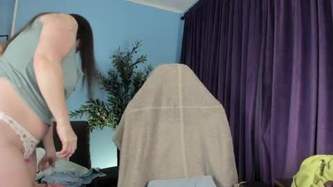 Kelly online show from 03-24-26, 11:59