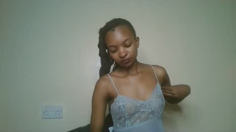 Snapshot of petal_palette chatting on 05-30-26, 08:22 Lolly online show from 05-30-26, 08:22