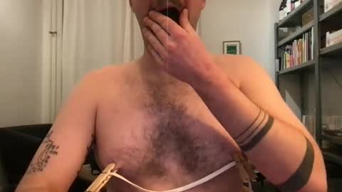 Snapshot of peteboy05 chatting on 12-10-24, 12:17 Pete online show from 12-10-24, 12:17