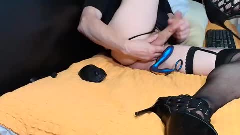 peter196888 online show from 09-13-25, 10:42