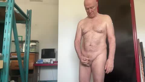 Snapshot of peter4443 chatting on 05-15-26, 02:13 peter4443 online show from 05-15-26, 02:13