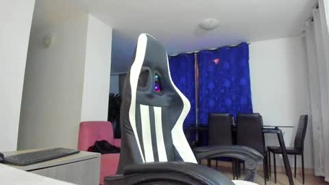 PeterColeman online show from 12-22-24, 05:45