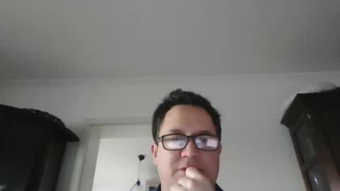 Snapshot of peter_s1275 chatting on 01-14-25, 09:02 Peter online show from 01-14-25, 09:02