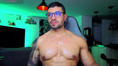 Snapshot of peterjack7 chatting on 06-24-26, 12:31 Peter Jack online show from 06-24-26, 12:31