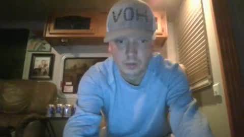 Snapshot of peterschwarz1981 chatting on 12-15-25, 04:17 peterschwarz1981 online show from 12-15-25, 04:17