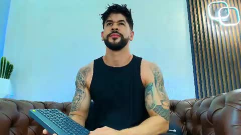 Snapshot of petesevans_1 chatting on 06-14-26, 12:19 PETES EVANS new account online show from 06-14-26, 12:19