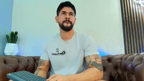 Snapshot of petesevans_1 chatting on 07-02-26, 12:10 PETES EVANS new account online show from 07-02-26, 12:10