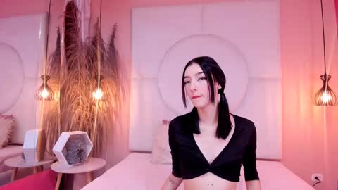Snapshot of petiite_aliice chatting on 01-27-25, 07:24 Alice online show from 01-27-25, 07:24