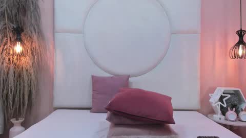 Snapshot of petiite_aliice chatting on 03-01-25, 08:31 Alice online show from 03-01-25, 08:31