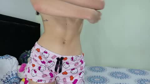 Snapshot of petiite_aliice chatting on 04-27-26, 05:38 Alice online show from 04-27-26, 05:38