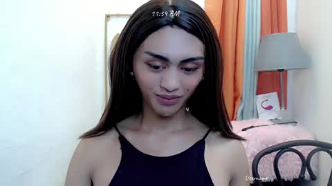 Snapshot of petite_barbie88 chatting on 07-05-26, 03:34 petite_barbie88 online show from 07-05-26, 03:34