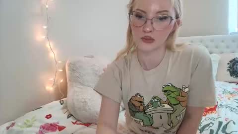 Little cupcake online show from 11-11-25, 06:30