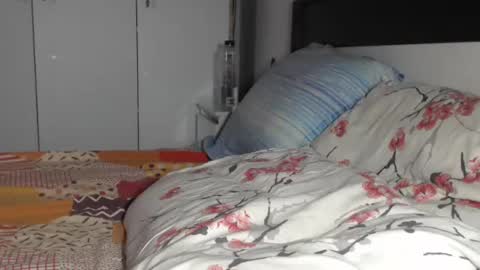 Snapshot of petite_danielle chatting on 06-24-26, 09:19 petite_danielle online show from 06-24-26, 09:19