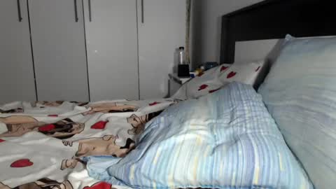 Snapshot of petite_danielle chatting on 07-18-26, 10:24 petite_danielle online show from 07-18-26, 10:24