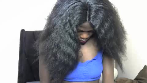 Snapshot of petite_lavi2 chatting on 02-15-25, 06:44 petite_lavi2 online show from 02-15-25, 06:44