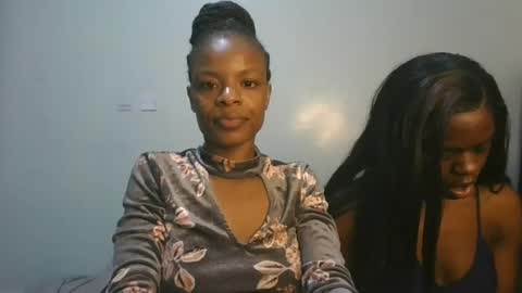 Snapshot of petite_luxe1 chatting on 07-25-26, 08:50 Luxe online show from 07-25-26, 08:50