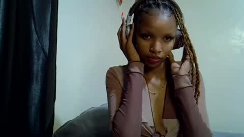 petite_melinda online show from 07-13-26, 06:22