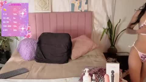 Snapshot of petite_pepper18 chatting on 06-17-26, 07:59 petite_pepper18 online show from 06-17-26, 07:59