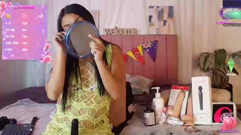 Snapshot of petite_pepper18 chatting on 07-15-26, 09:20 petite_pepper18 online show from 07-15-26, 09:20