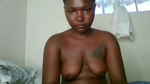 Snapshot of petite_shan chatting on 05-10-26, 08:41 petite_shan online show from 05-10-26, 08:41