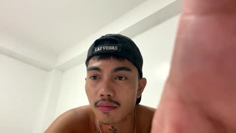 Snapshot of petiteasianx chatting on 12-17-24, 11:17 Vrin online show from 12-17-24, 11:17