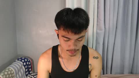 Snapshot of petiteasianx chatting on 02-06-25, 03:52 Vrin online show from 02-06-25, 03:52