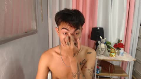 Snapshot of petiteasianx chatting on 02-10-25, 06:56 Vrin online show from 02-10-25, 06:56