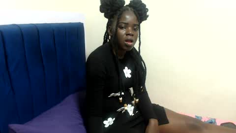 petitebeautyy online show from 05-30-26, 02:47