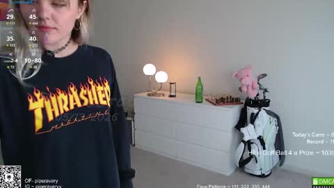 Snapshot of petitebrat chatting on 05-13-26, 01:30 PiperAvery online show from 05-13-26, 01:30