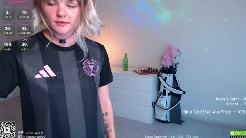 Snapshot of petitebrat chatting on 06-04-26, 08:26 PiperAvery online show from 06-04-26, 08:26