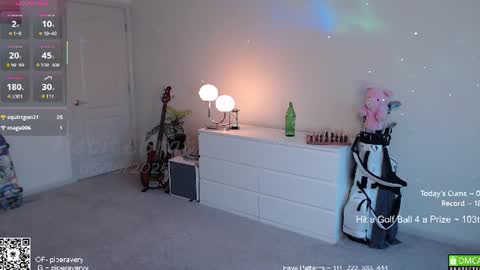 Snapshot of petitebrat chatting on 06-11-26, 12:08 PiperAvery online show from 06-11-26, 12:08