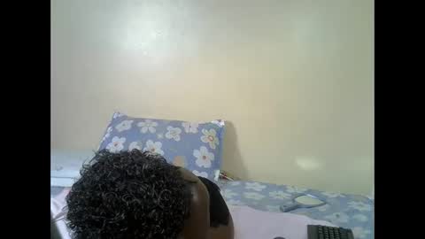 Snapshot of petitecookie chatting on 03-01-26, 10:01 Cookie online show from 03-01-26, 10:01