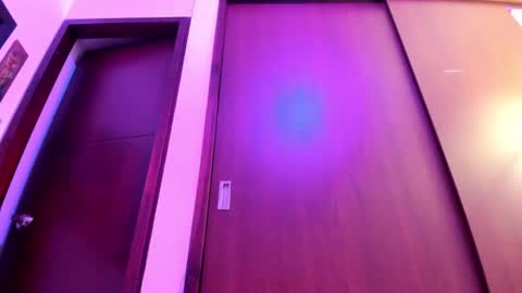 Lunna online show from 03-02-25, 05:23