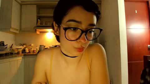 Lunna online show from 03-22-26, 11:08