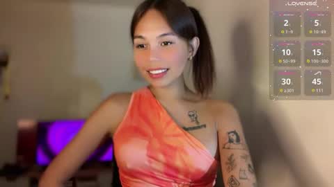 Snapshot of petitegirlx69 chatting on 06-03-26, 06:57 miss lisa online show from 06-03-26, 06:57