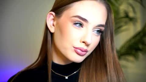 Petitegonwiild online show from 12-16-25, 12:26