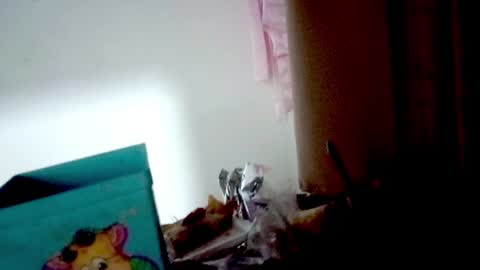 Snapshot of petiteivoryqueen chatting on 07-31-26, 04:45 danna online show from 07-31-26, 04:45