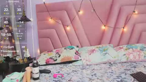 Snapshot of petitelittlemissy chatting on 06-19-26, 02:49 petitelittlemissy online show from 06-19-26, 02:49