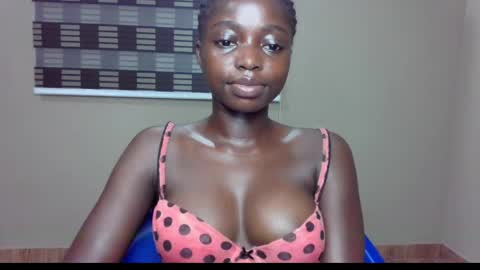 petitexxebony online show from 05-26-26, 07:43