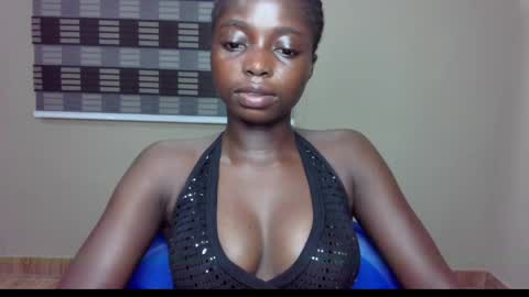 petitexxebony online show from 06-07-26, 07:50