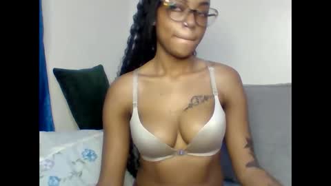 Arielle online show from 10-02-25, 11:23