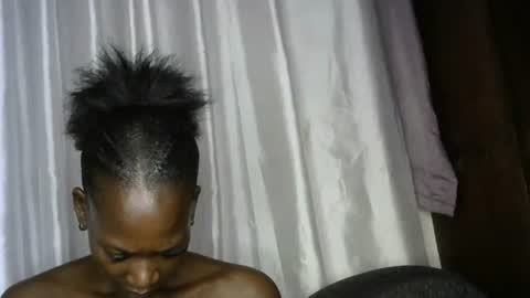 Snapshot of pettite_cora1 chatting on 06-15-26, 05:37 pettite_cora1 online show from 06-15-26, 05:37