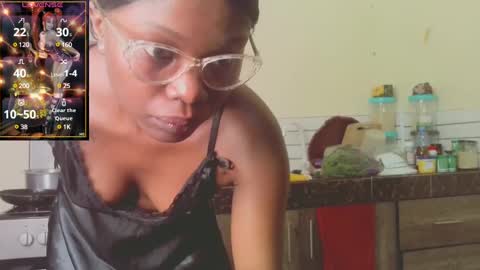 Snapshot of pettitemellany chatting on 01-19-25, 08:51 pettitemellany online show from 01-19-25, 08:51