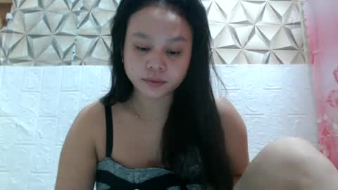 Snapshot of petty_yumii chatting on 06-29-26, 05:35 petty_yumii online show from 06-29-26, 05:35