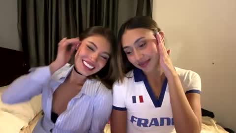Snapshot of peyton_ws chatting on 06-17-26, 01:41 Peyton online show from 06-17-26, 01:41